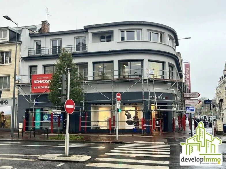 Office in Caen for lease - Building Photo - Image 3 of 12