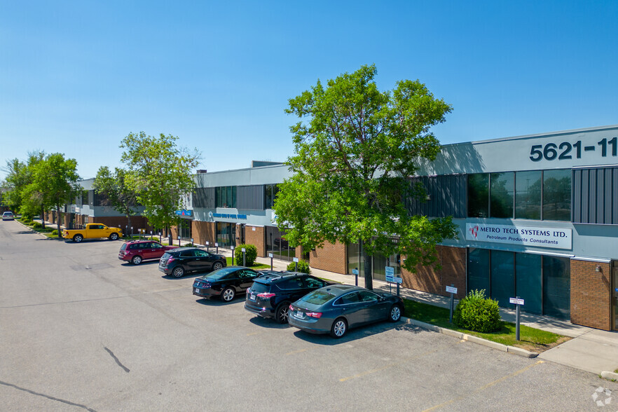 5621 11th St NE, Calgary, AB for sale - Building Photo - Image 1 of 1