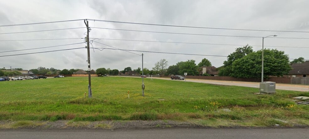 FM 2004, Lake Jackson, TX for sale - Building Photo - Image 2 of 5
