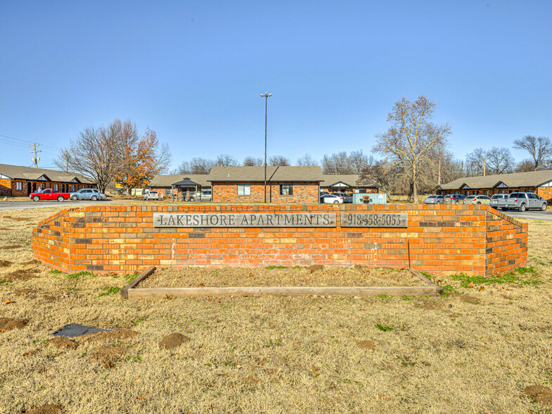 107 E Kaw Ave, Cleveland, OK for sale - Building Photo - Image 1 of 1