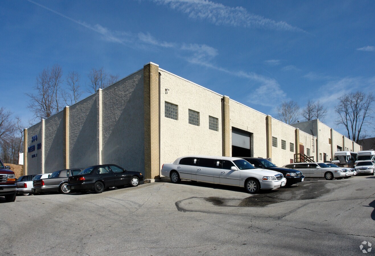 388 Reed Rd, Broomall, PA 19008