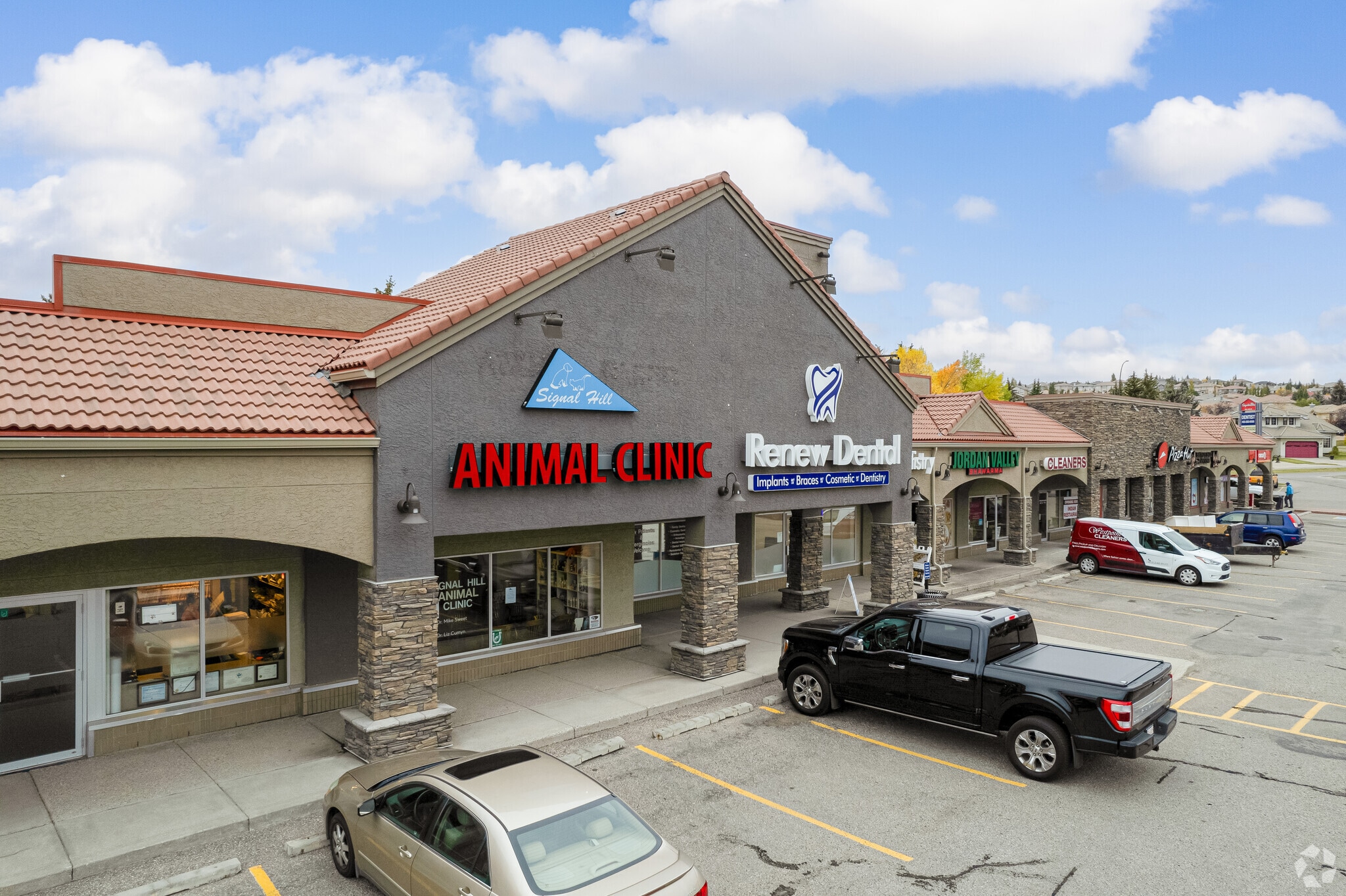 1919 Sirocco Dr SW, Calgary, AB for lease Primary Photo- Image 1 of 6