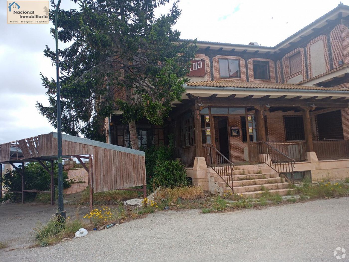 Retail in Tabanera la Luenga, Segovia for sale Primary Photo- Image 1 of 1