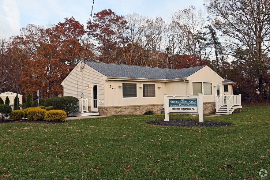 227 E Jimmie Leeds Rd, Galloway, NJ 08205