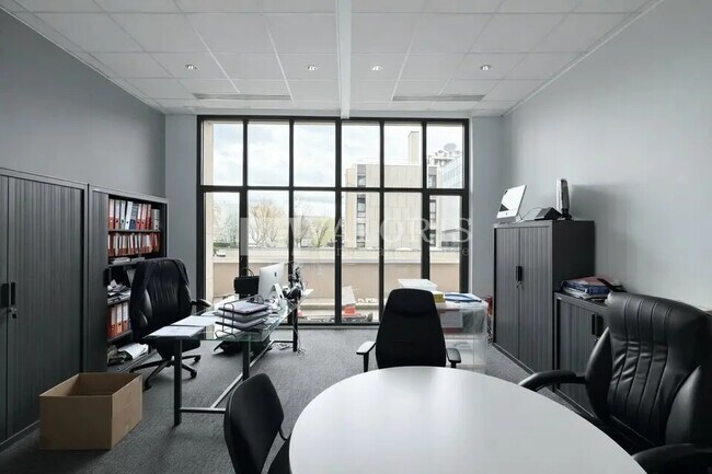 Location Bureaux 90 m²