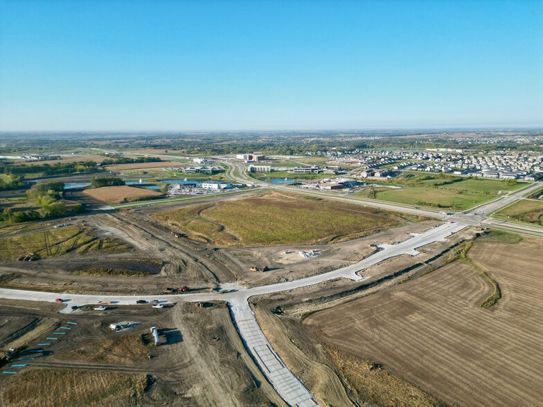 1119 Westown Parkway, Waukee, IA for sale - Construction Photo - Image 2 of 6