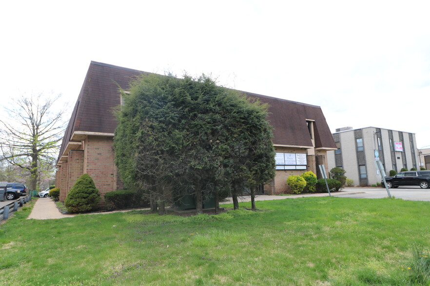 871 Allwood Rd, Clifton, NJ for lease - Building Photo - Image 2 of 4