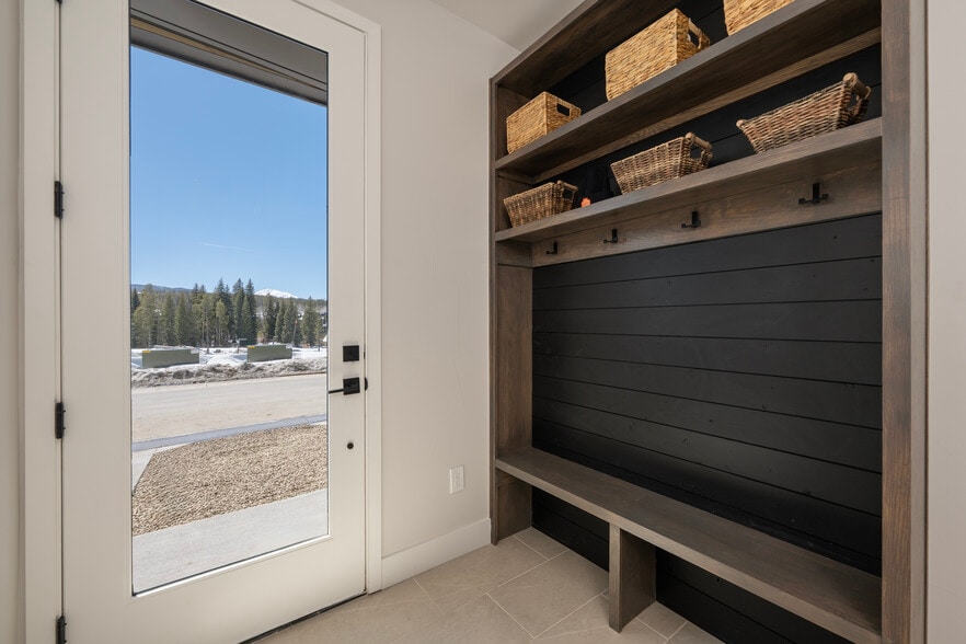 56-64 Wheeler Rd, Winter Park, CO for sale - Interior Photo - Image 2 of 42