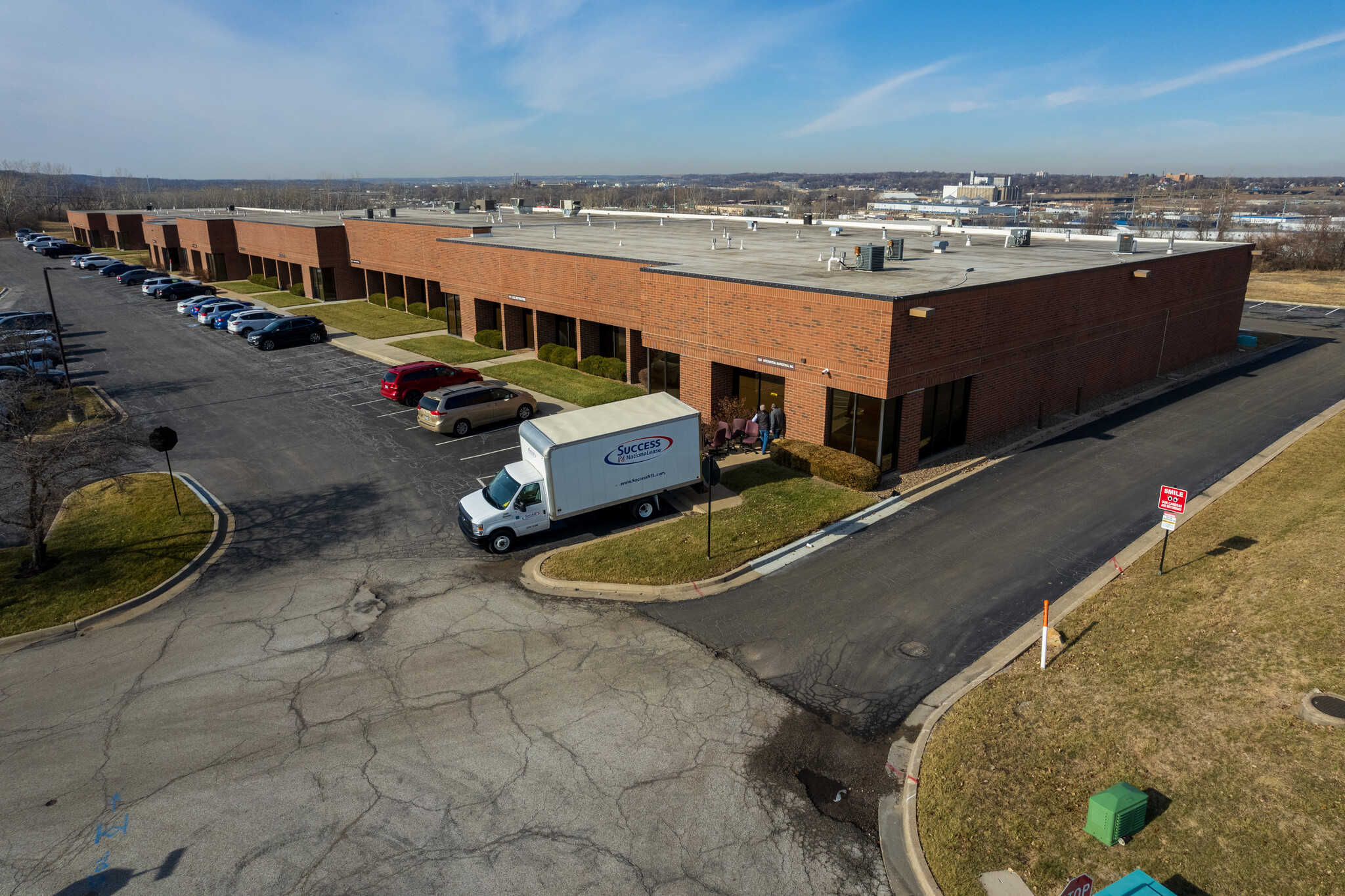 100-132 Abbie Ave, Kansas City, KS for lease Building Photo- Image 1 of 21