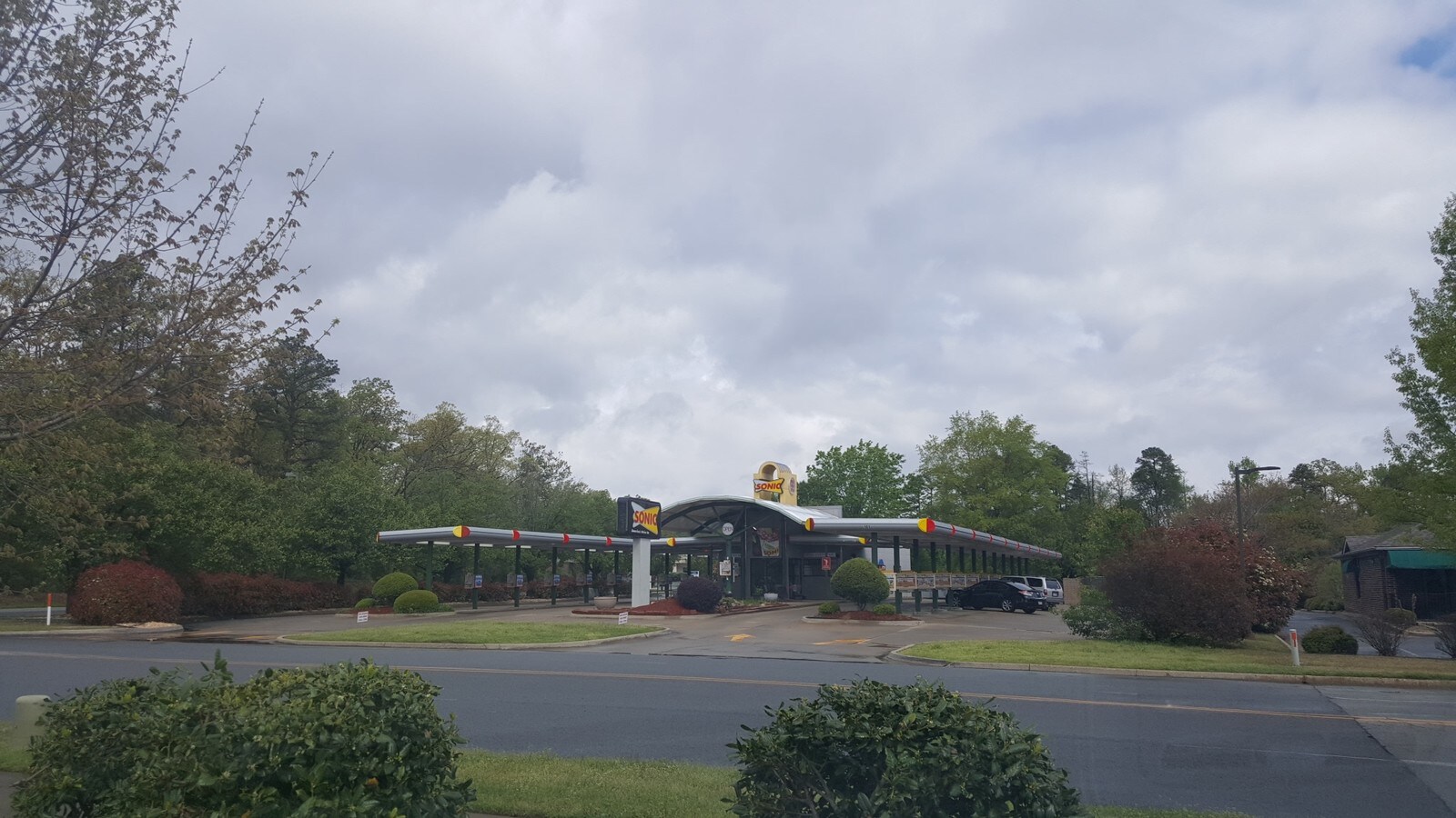 101 Carnahan Dr, Maumelle, AR 72113