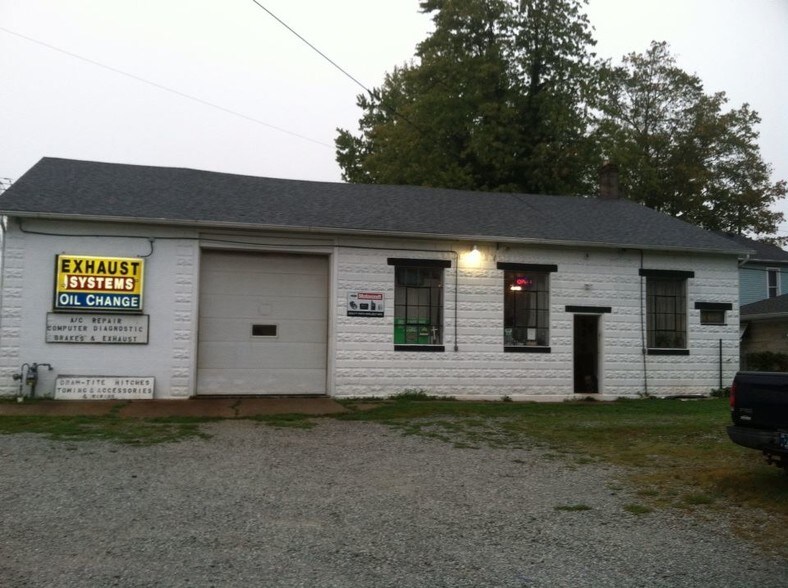 28 N Adams St, Knightstown, IN 46148