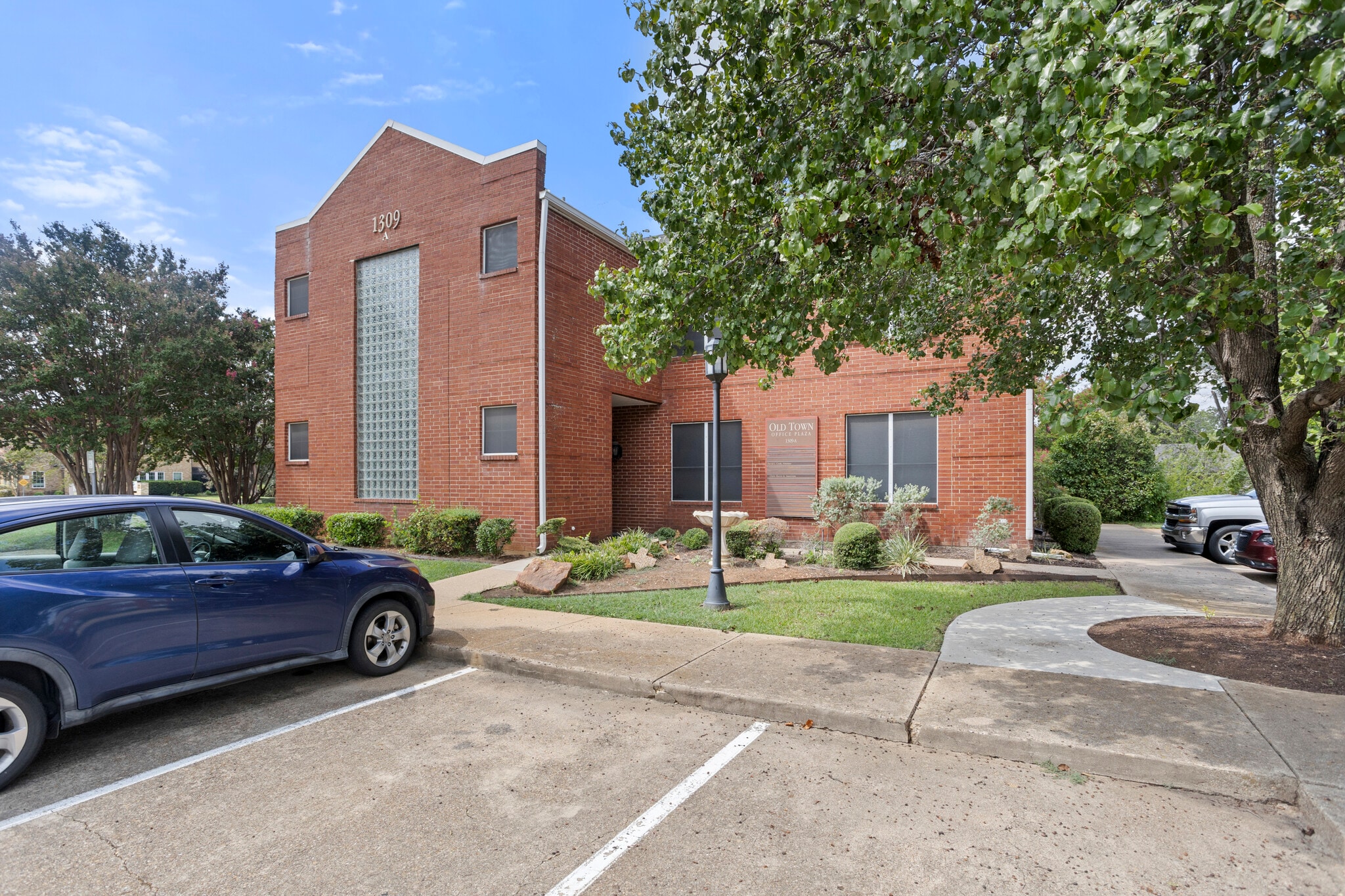 1309 W Abram St, Arlington, TX for sale Building Photo- Image 1 of 1