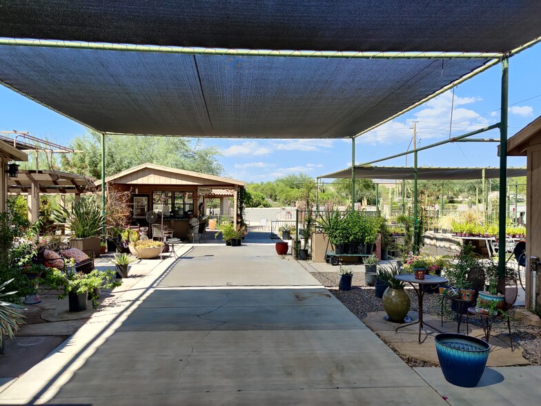 5335 E Dixileta Dr, Cave Creek, AZ for sale - Building Photo - Image 3 of 30