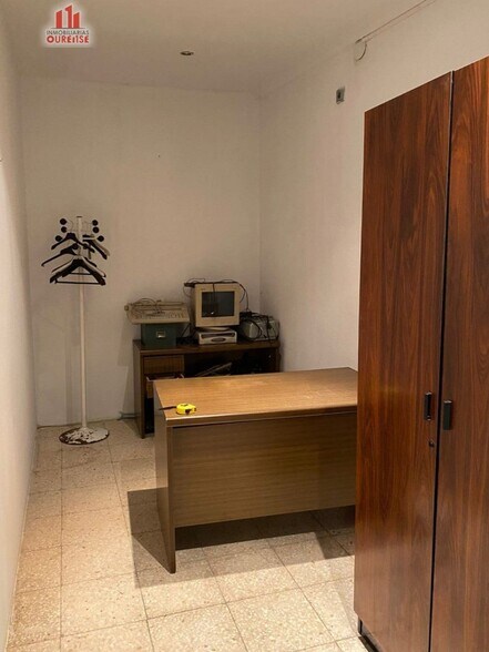 Retail in Ourense, Orense for lease - Building Photo - Image 2 of 7
