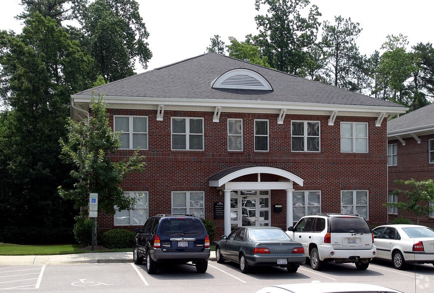 5650 Six Forks Rd, Raleigh, NC 27609