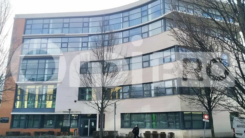 Office in Reims for lease - Building Photo - Image 1 of 4