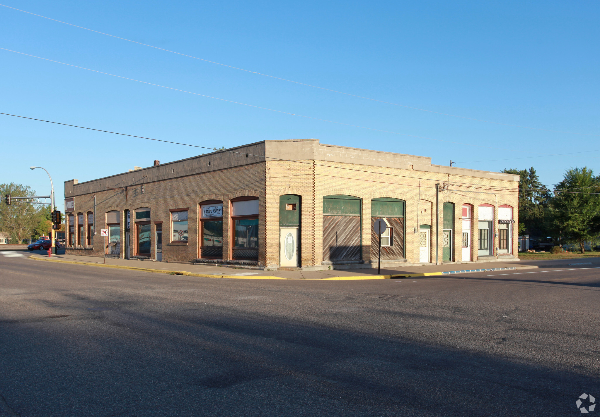 104-108 Centre St E, Royalton, MN for sale Primary Photo- Image 1 of 1