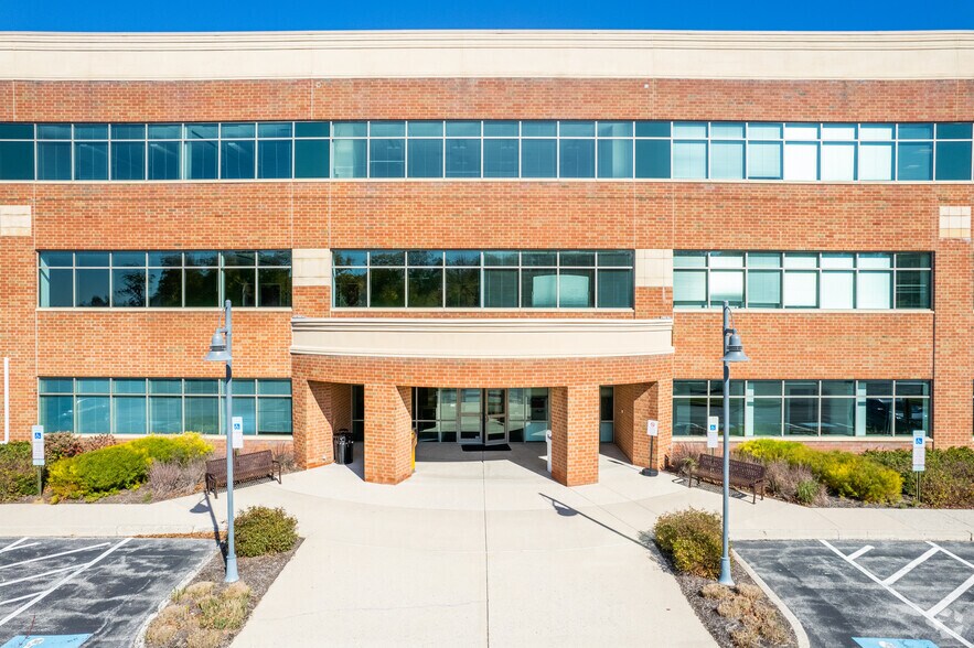 600 Eagleview Blvd, Exton, PA for lease - Building Photo - Image 3 of 15