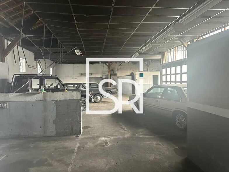Industrial in Vichy for sale - Building Photo - Image 3 of 10