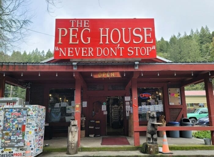 69501 Hwy 101, Leggett, CA 95585 The Peg House