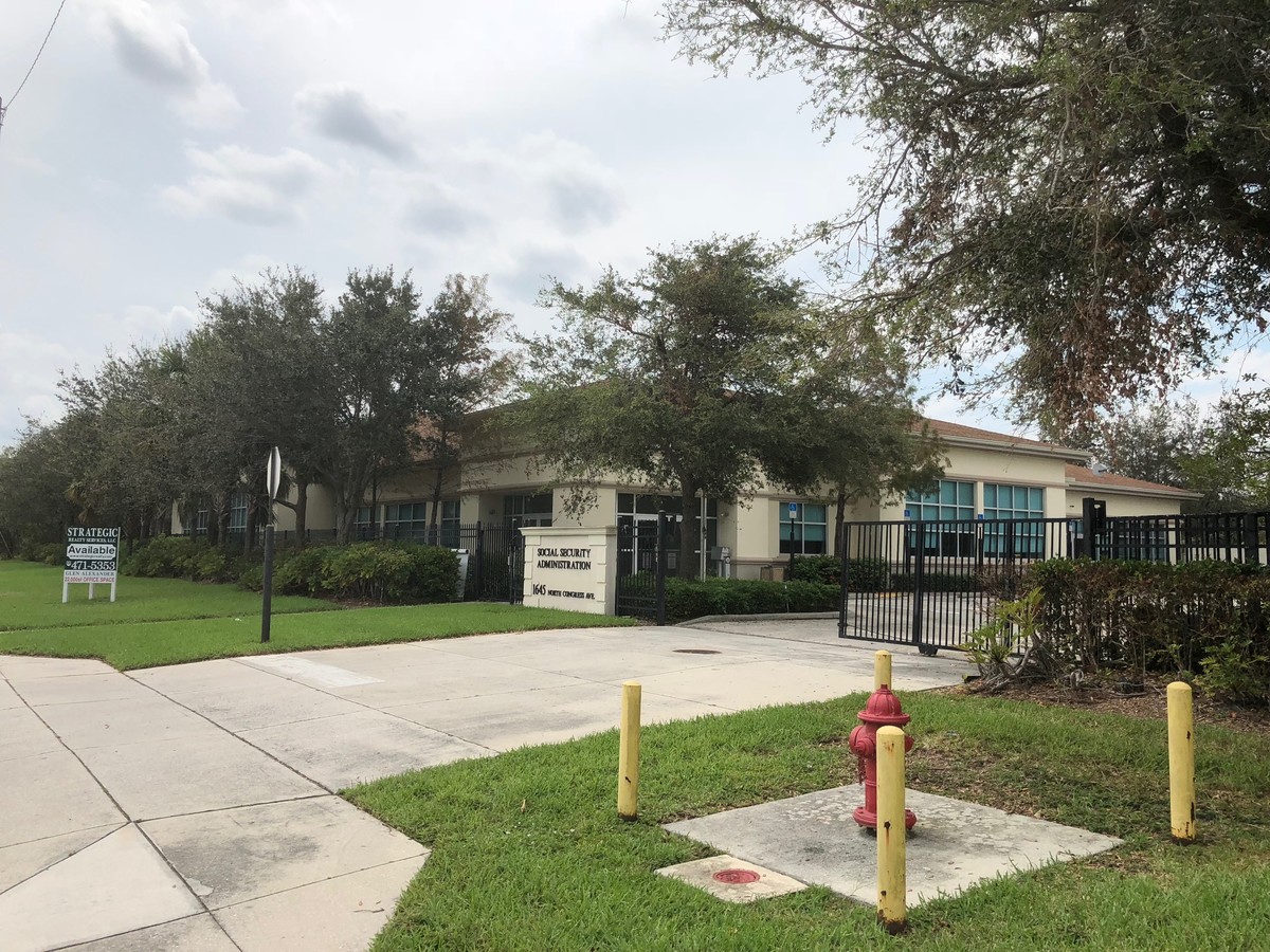 1645 N Congress Ave, West Palm Beach, FL 33409 | LoopNet