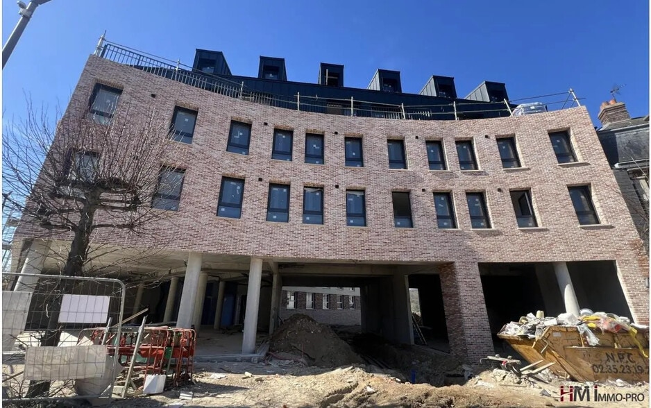 Retail in Maromme for lease - Construction Photo - Image 2 of 5