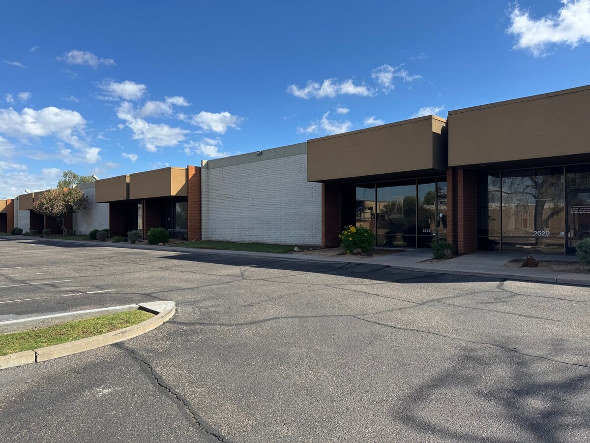 2615-2629 S 21st St, Phoenix, AZ 85034 - Unit 2627 -  - Interior Photo - Image 1 of 7