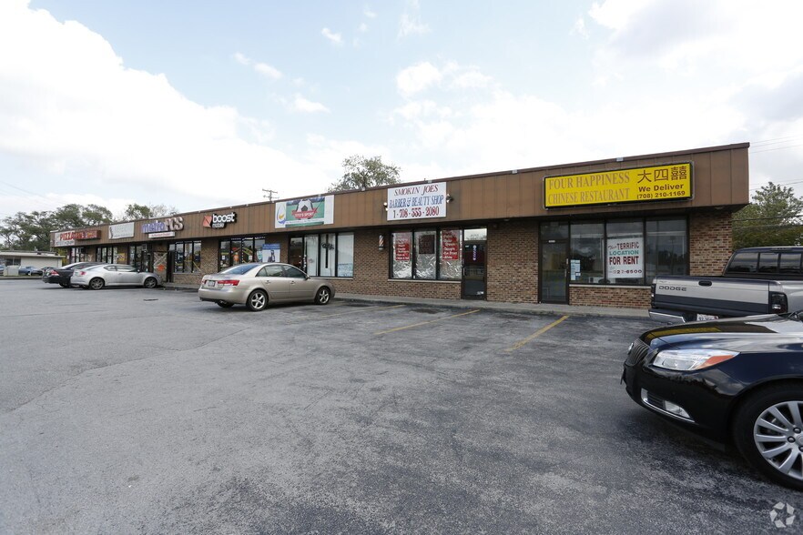 16301-16315 S Halsted St, Harvey, IL for lease - Building Photo - Image 2 of 3