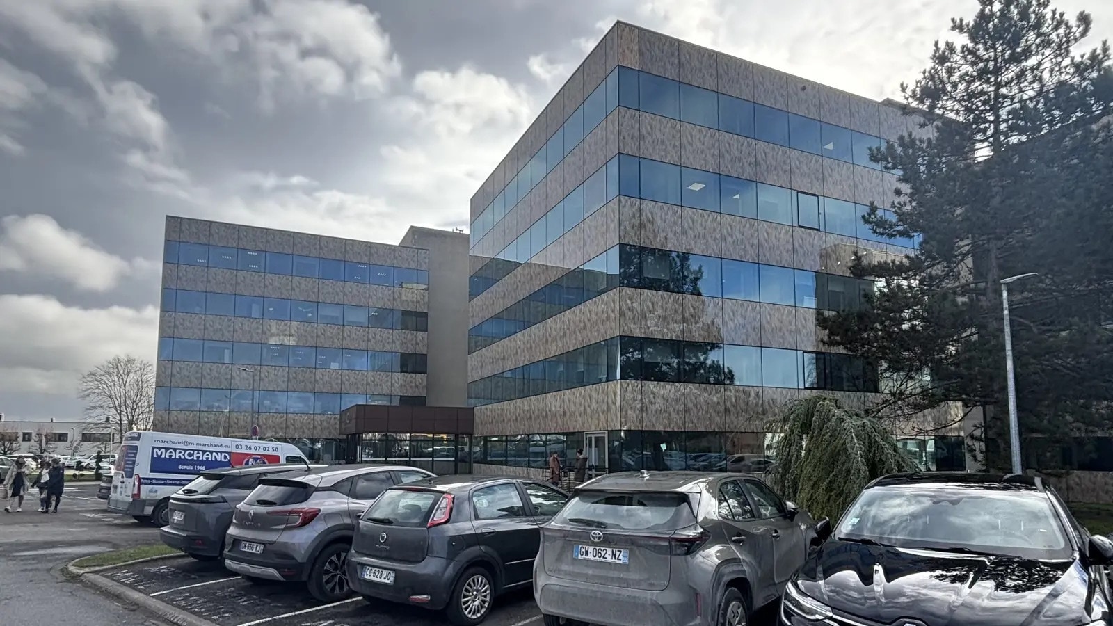 2 Rue Léon Patoux, Reims for lease Building Photo- Image 1 of 16