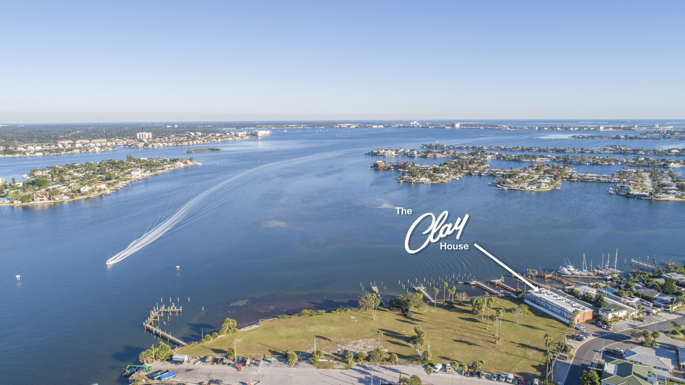 7305 Bay St, Saint Petersburg, FL for sale - Aerial - Image 1 of 1