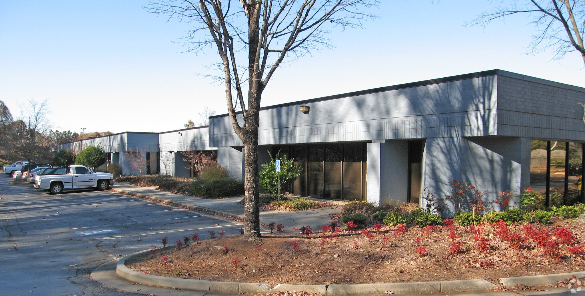 3772 Pleasantdale Rd, Doraville, GA 30340 85 Business Center