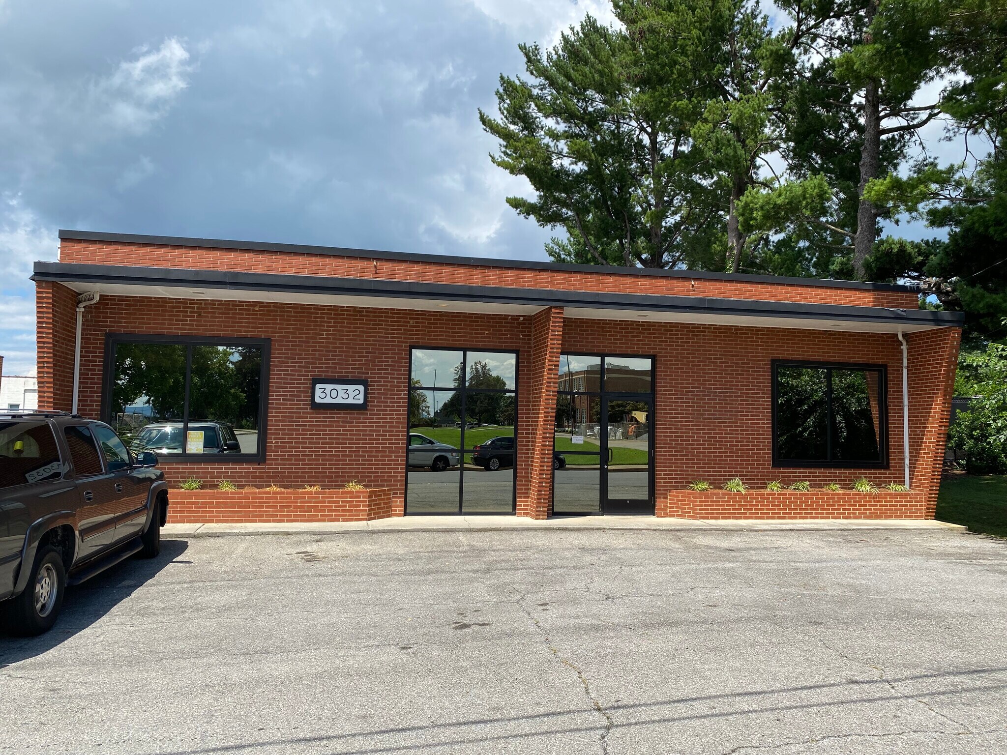 3032 Trinkle Ave NW, Roanoke, VA for sale Building Photo- Image 1 of 1