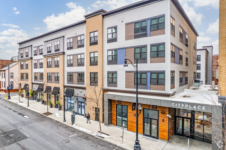 902 W Hamilton St, Allentown, PA for lease - Building Photo - Image 2 of 5