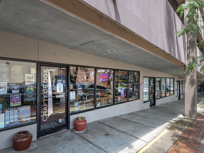 2-16 Eagle St, Asheville, NC for lease - Building Photo - Image 1 of 8