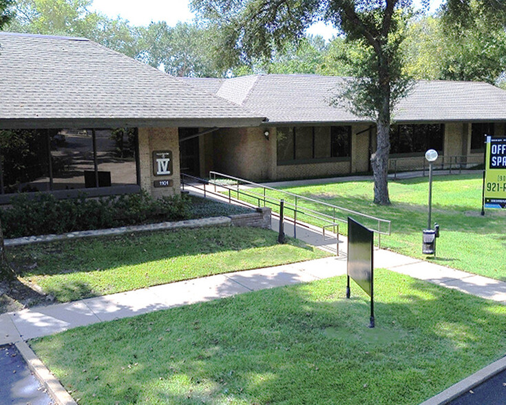 1101 E Southeast Loop 323, Tyler, TX for lease - Building Photo - Image 1 of 4