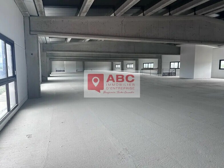 Office in Perpignan for lease - Interior Photo - Image 2 of 4