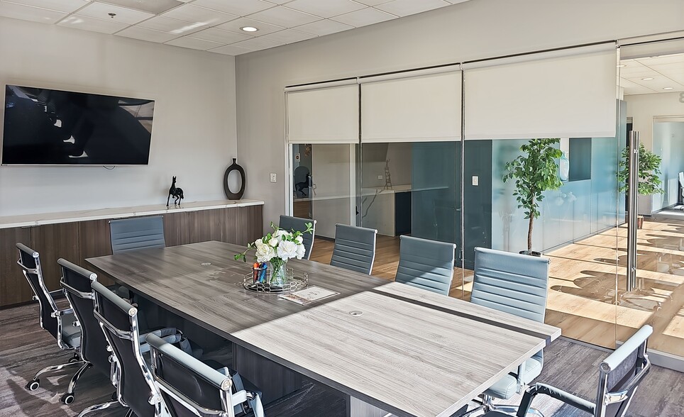 18722 University Blvd, Sugar Land, TX for lease - Building Photo - Image 1 of 20