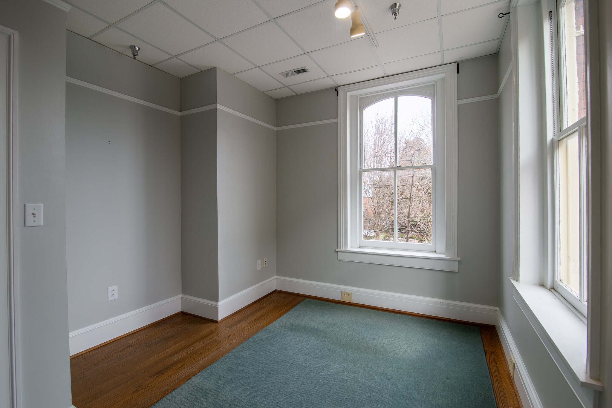 13 S Washington St, Easton, MD 21601 Office for Lease