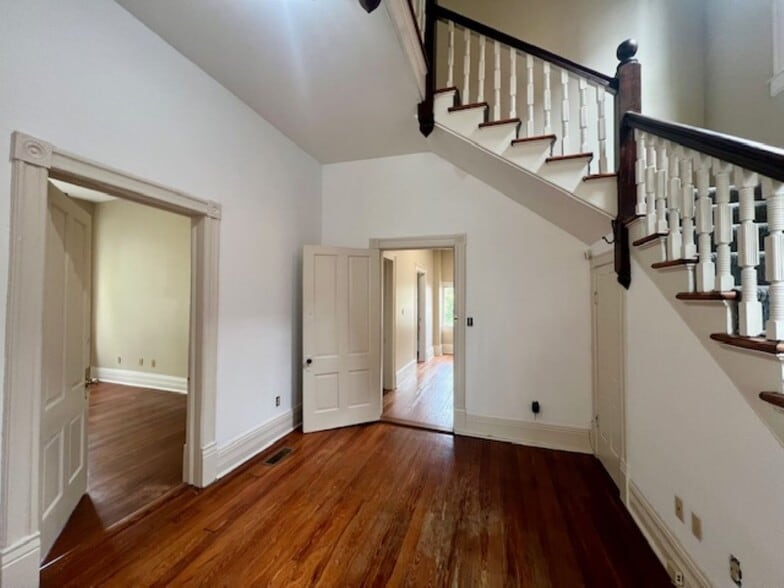 482 New St, Macon-Bibb, GA for lease - Building Photo - Image 3 of 9