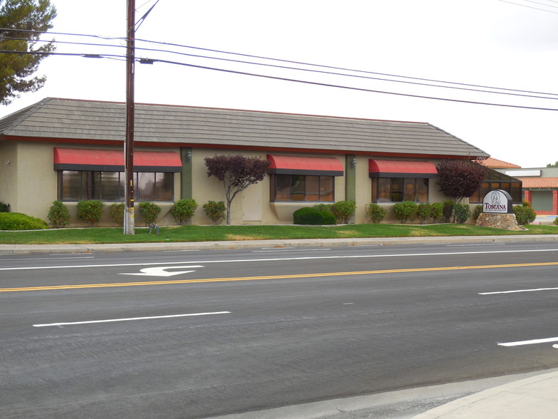 1501 N Norma St, Ridgecrest, CA for lease - Building Photo - Image 2 of 22