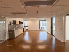 Office in Meylan for lease Building Photo- Image 1 of 8