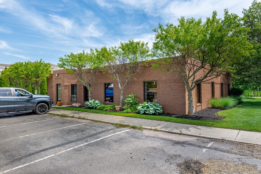 610 N Main St, Springboro, OH for lease - Building Photo - Image 2 of 47