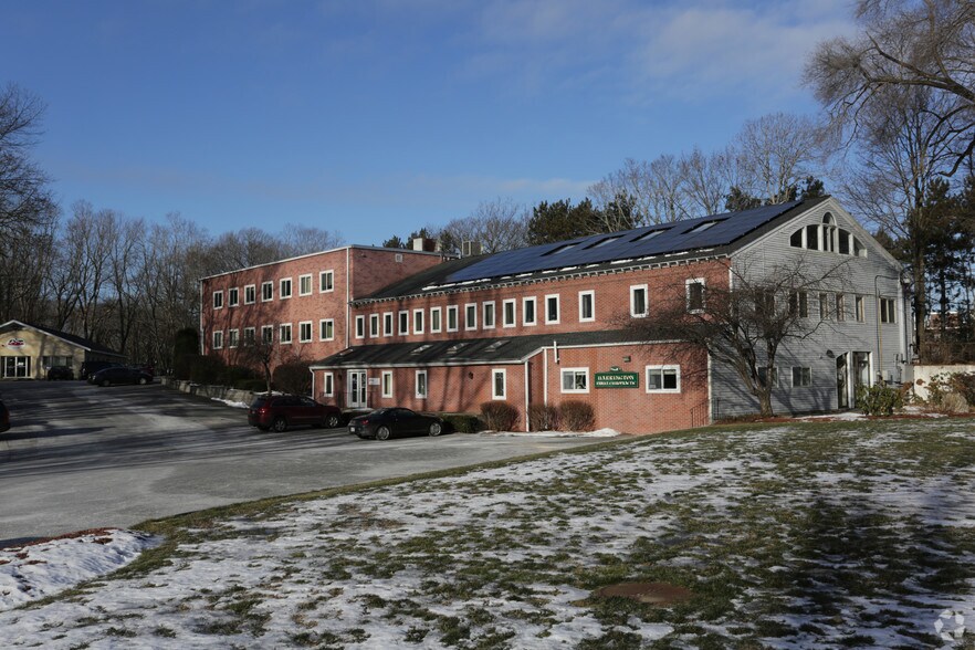 336 Baker Ave, Concord, MA for sale - Primary Photo - Image 1 of 1