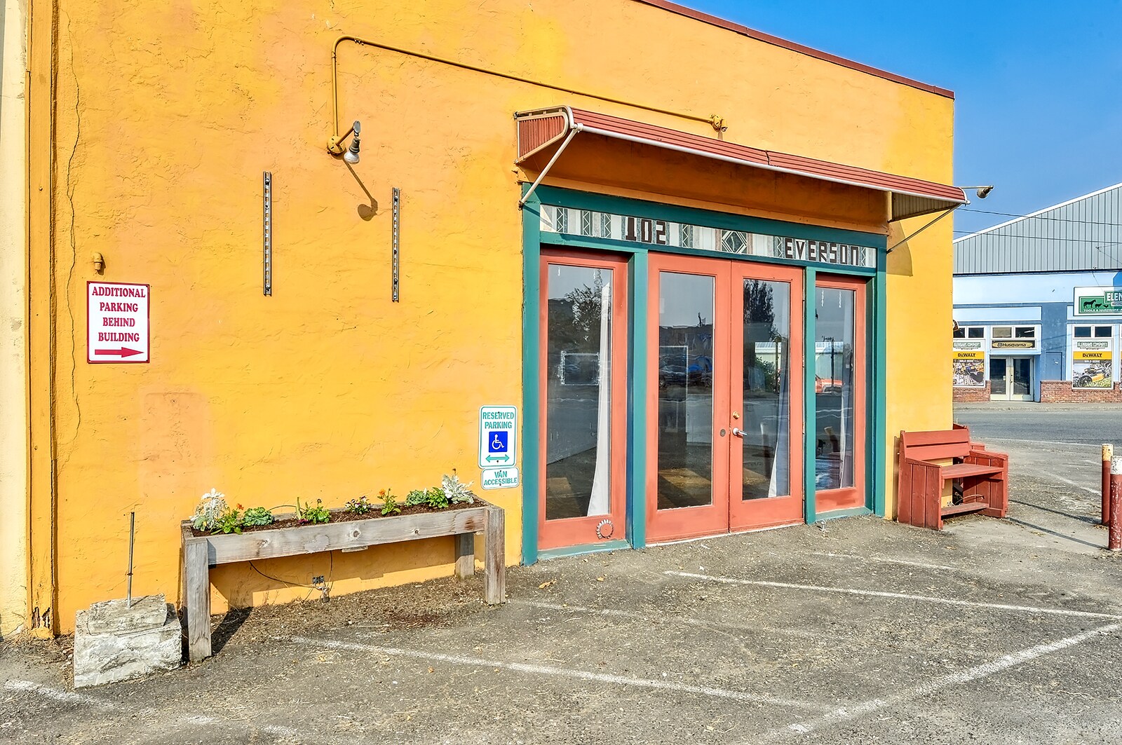 102 Everson Rd, Everson, WA 98247 Over the Mooon