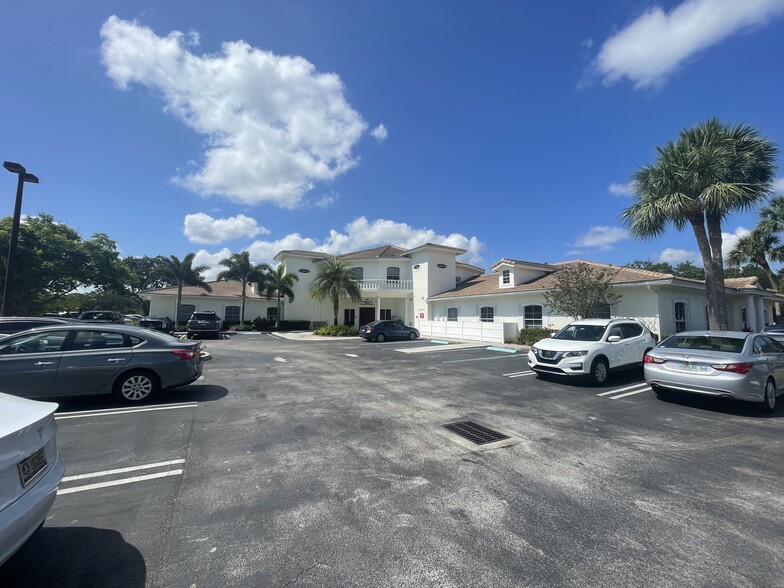 145 NW Central Park Plz, Port Saint Lucie, FL for sale - Building Photo - Image 3 of 5