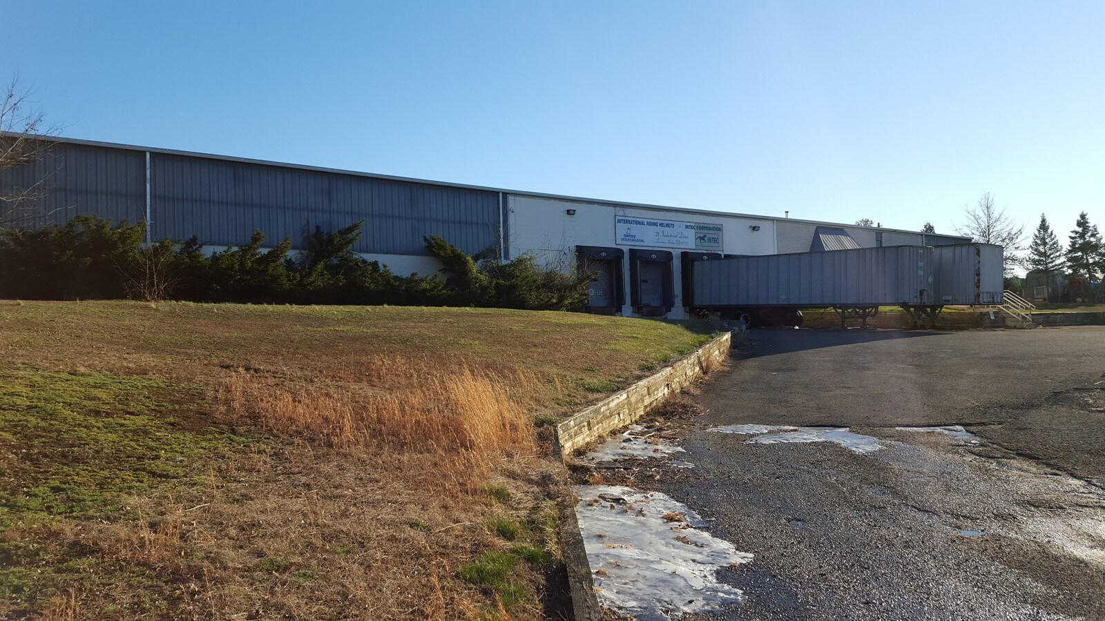 2123 Industrial Dr, Keyport, NJ 07735