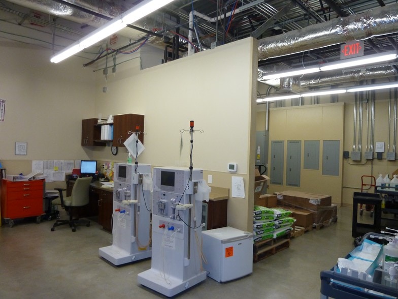 205 22nd St, Hondo, TX for sale - Building Photo - Image 2 of 8