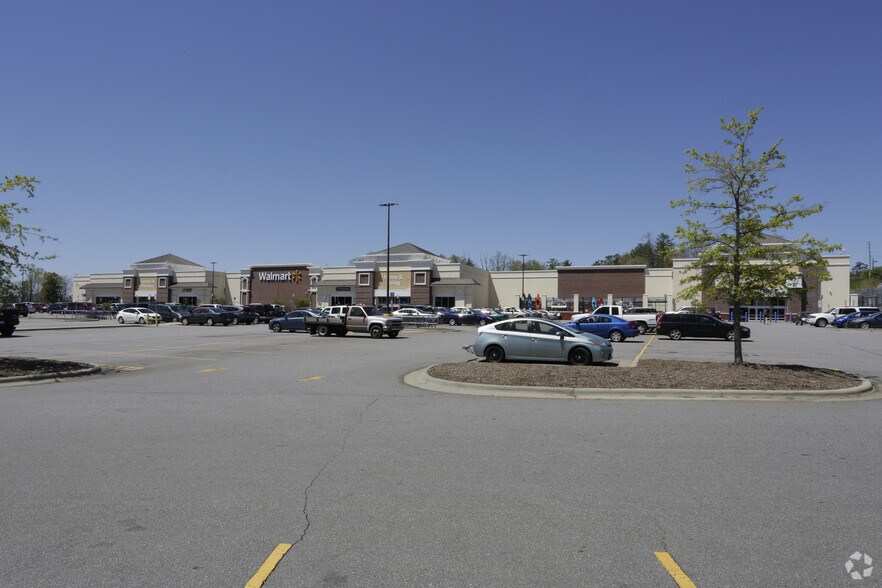 25 Northridge Commons Pky, Weaverville, NC for sale - Primary Photo - Image 1 of 1