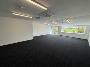 Boundary Ln, Lincoln for lease Interior Photo- Image 2 of 11
