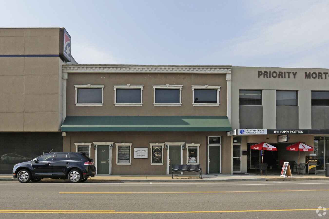 229 E Center St, Kingsport, TN 37660